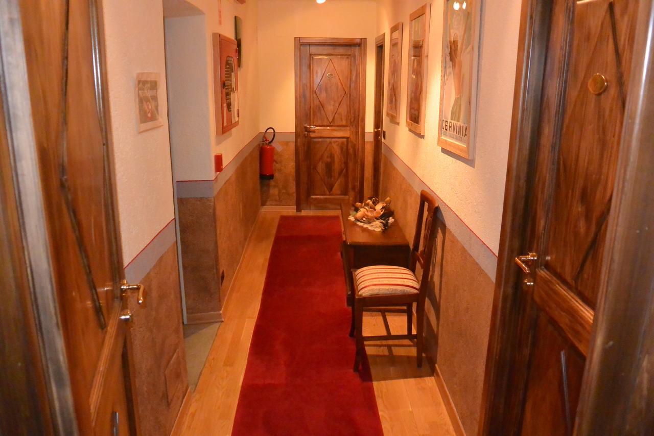 Hotel Fosson Breuil-Cervinia Zewnętrze zdjęcie